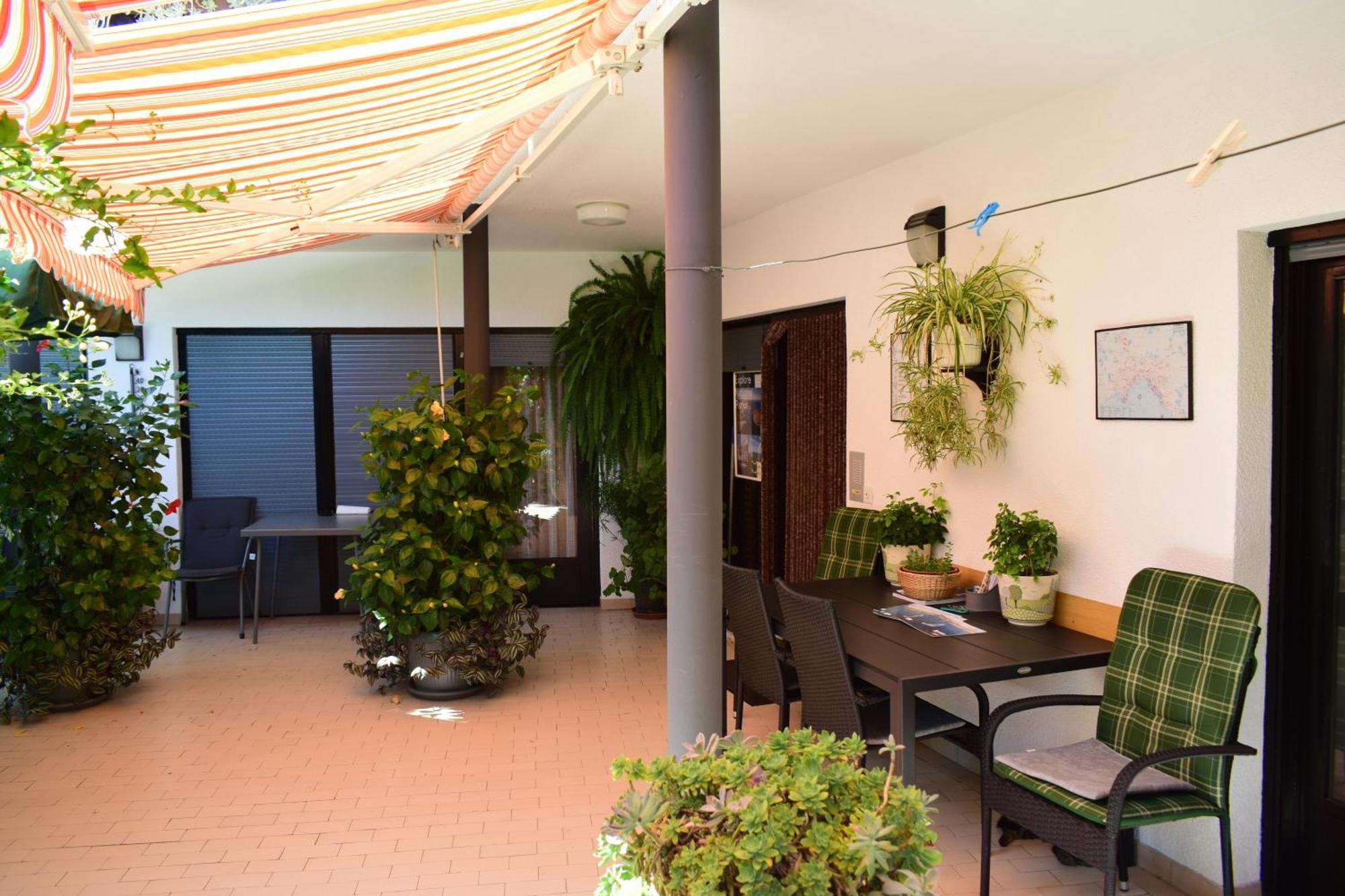 Rooms Vila Mautner Vodice Buitenkant foto