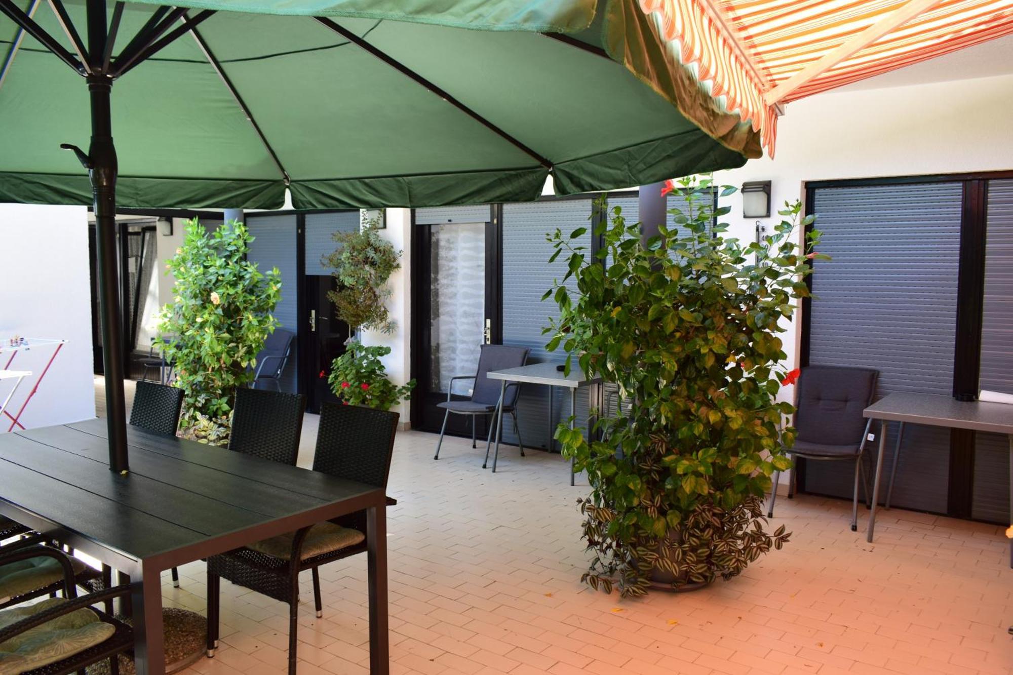 Rooms Vila Mautner Vodice Buitenkant foto