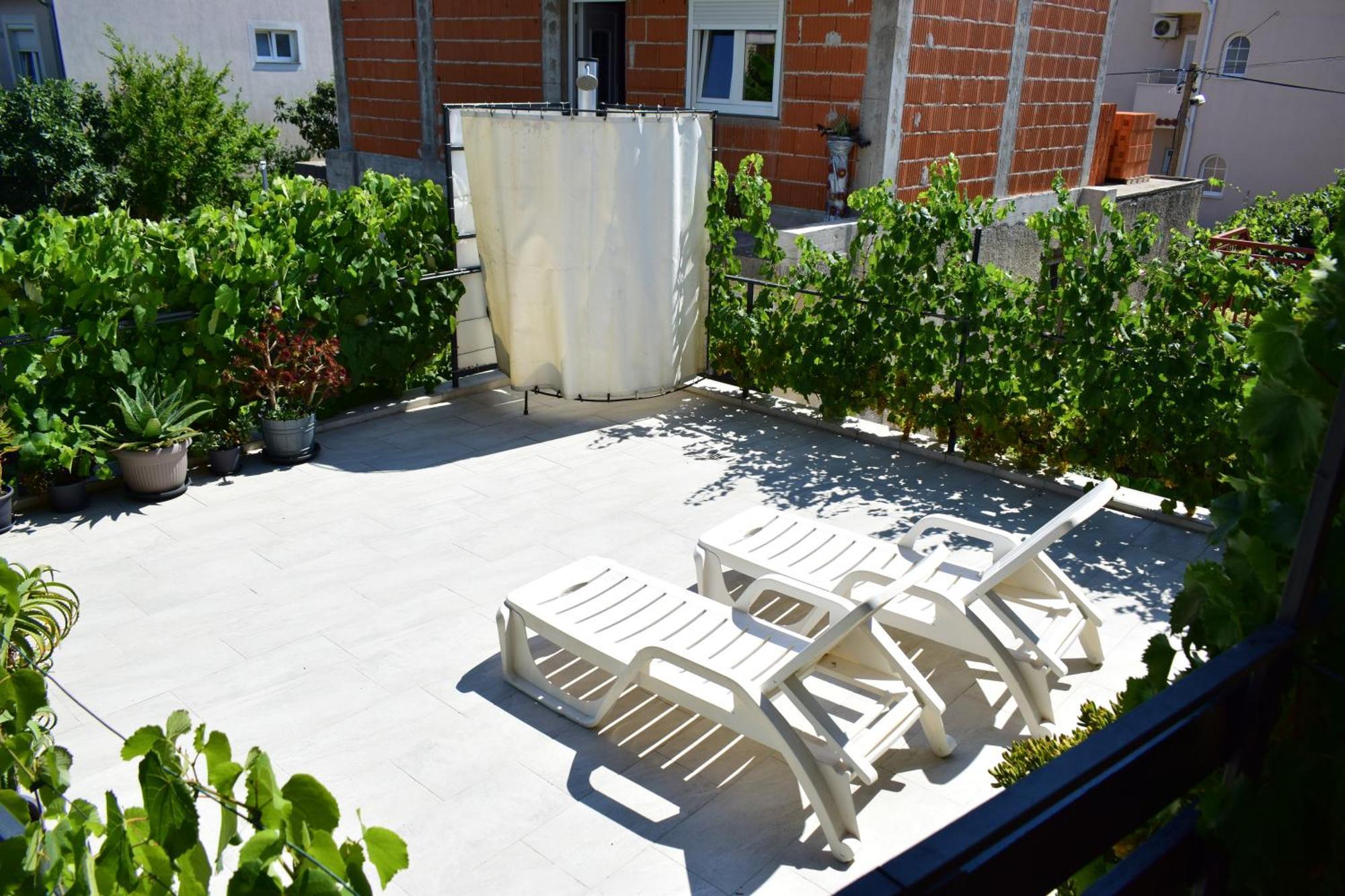Rooms Vila Mautner Vodice Buitenkant foto