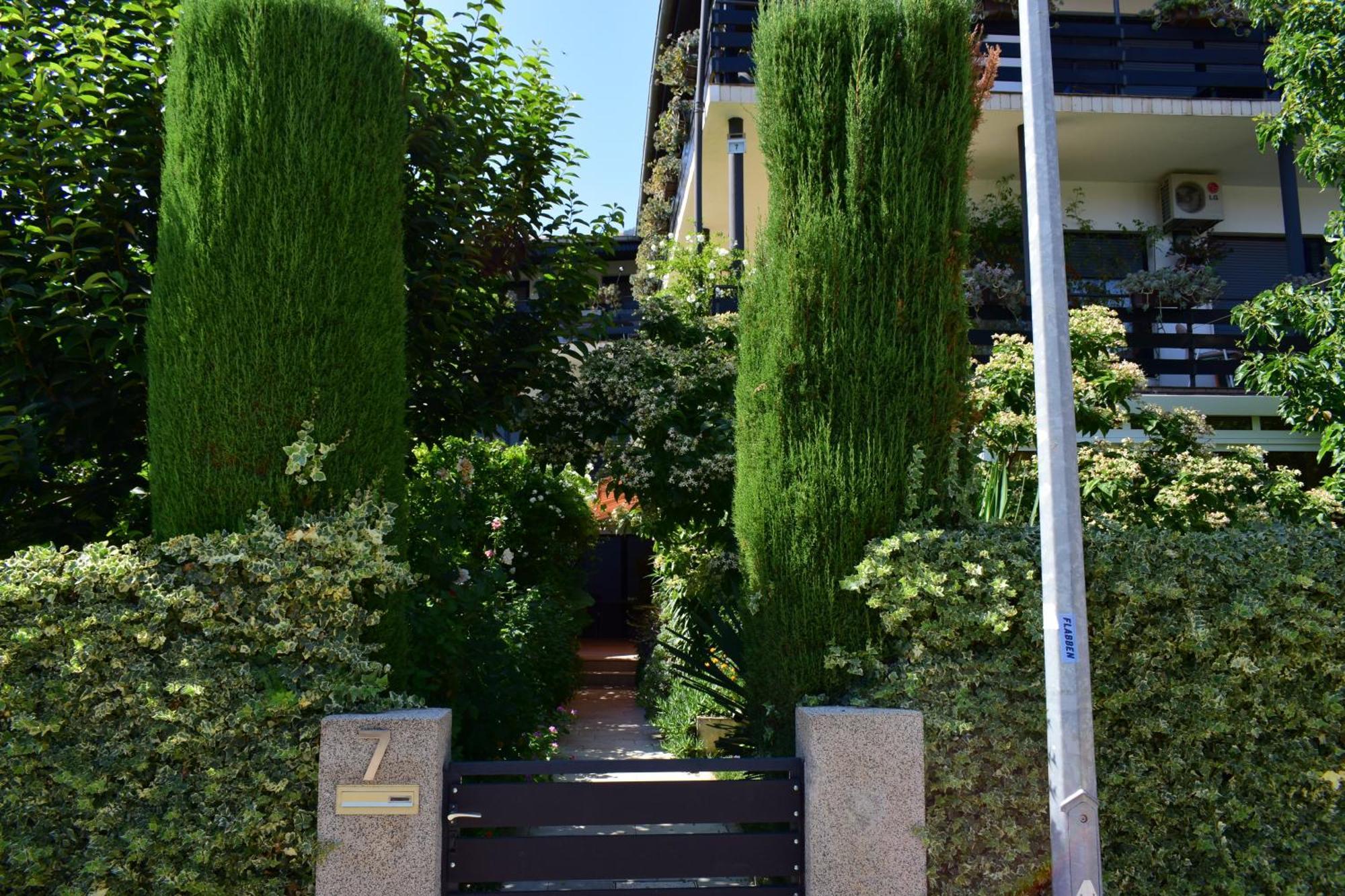Rooms Vila Mautner Vodice Buitenkant foto