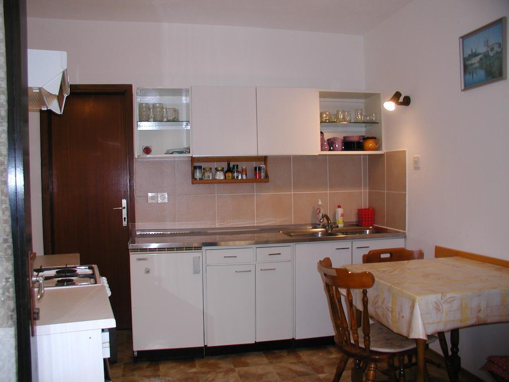 Rooms Vila Mautner Vodice Buitenkant foto
