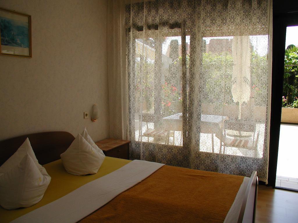 Rooms Vila Mautner Vodice Kamer foto