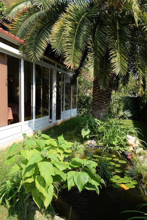 Rooms Vila Mautner Vodice Buitenkant foto